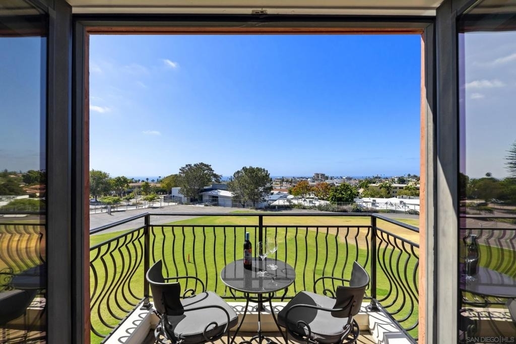 1010 Genter St - Photo 17