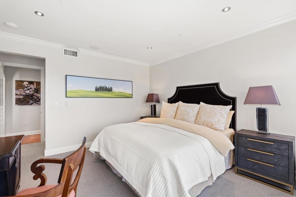 1010 Genter St - Photo 11