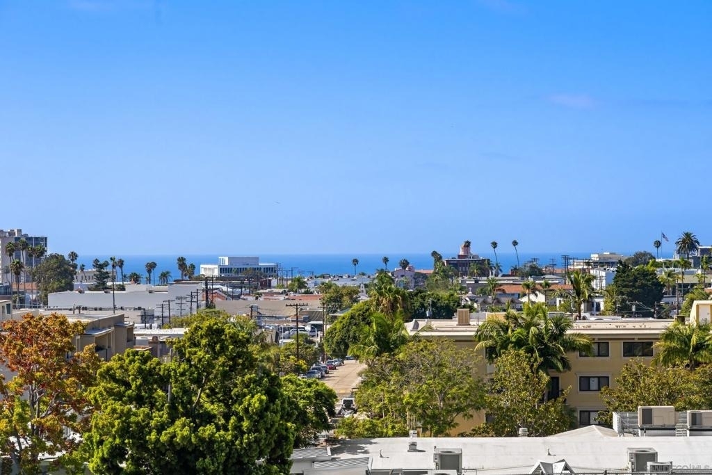 1010 Genter St - Photo 33