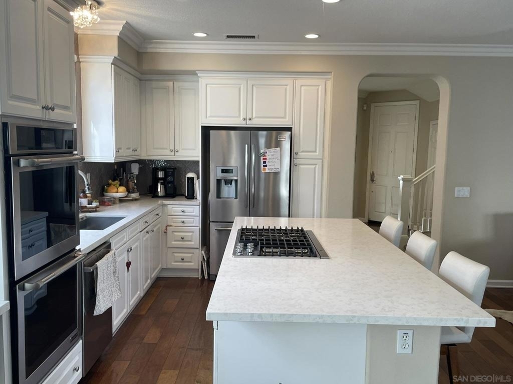 646 Sandside Ct. - Photo 3
