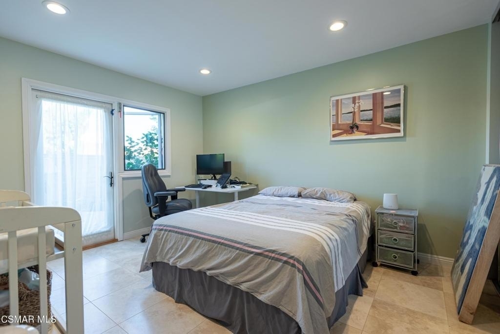 1504 Folkestone Terrace - Photo 20