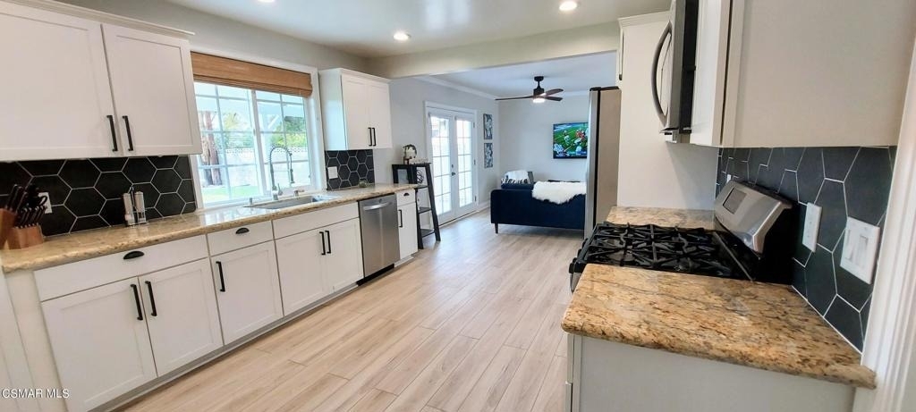 1295 Harold Avenue - Photo 7