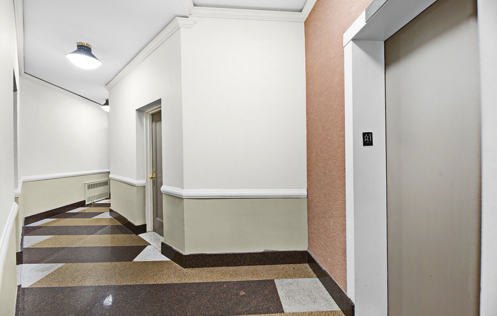 226 East 25th Street - Photo 11