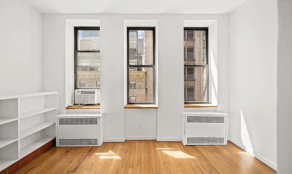 121 Madison Avenue - Photo 0