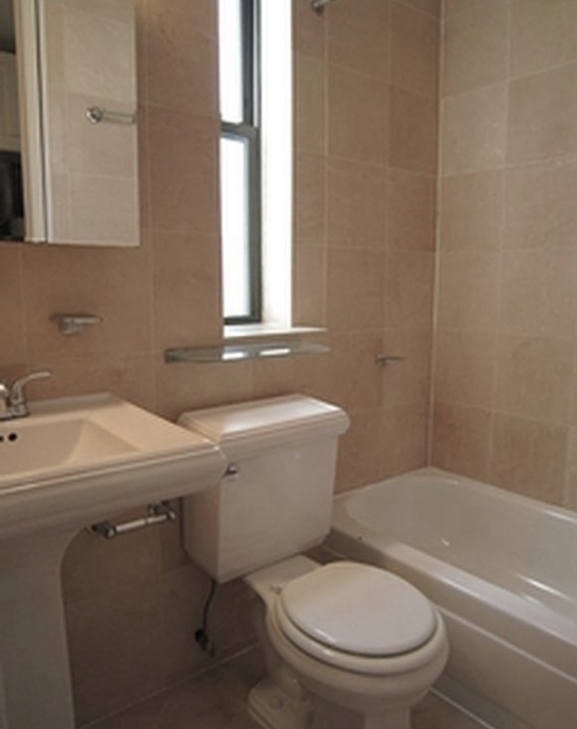 410 East 13th Street - Photo 3