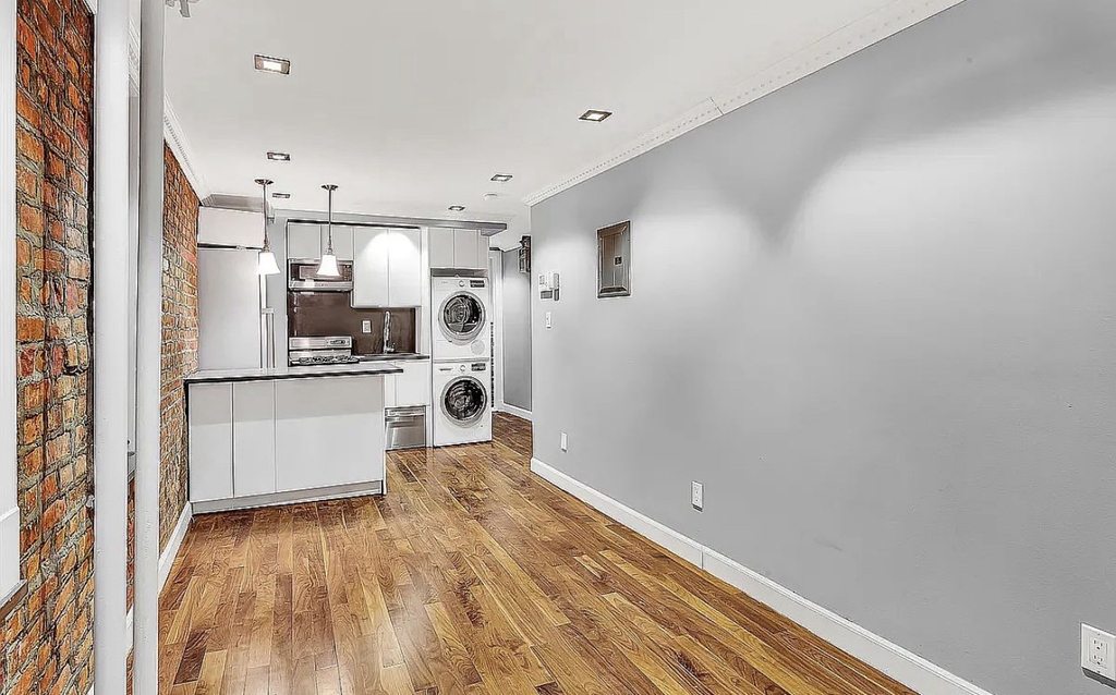 115 Mulberry Street - Photo 3