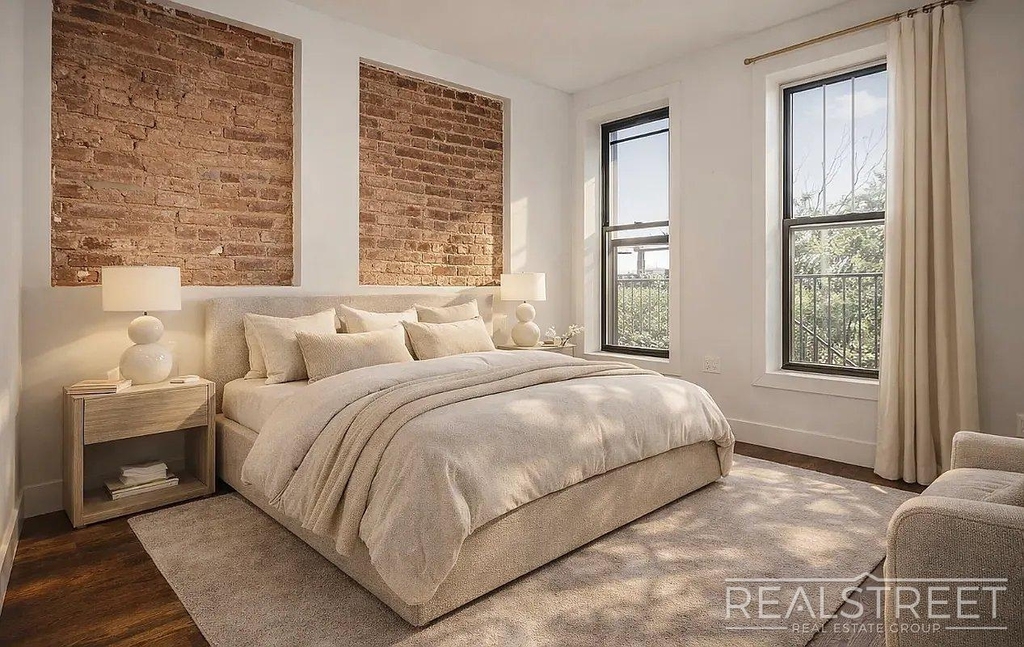 287 Troutman Street - Photo 3