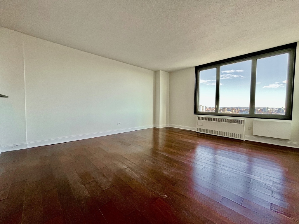 3333 Broadway - Photo 0