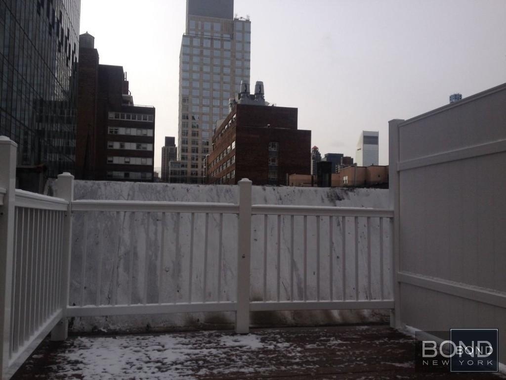 East 69th Street - Photo 5