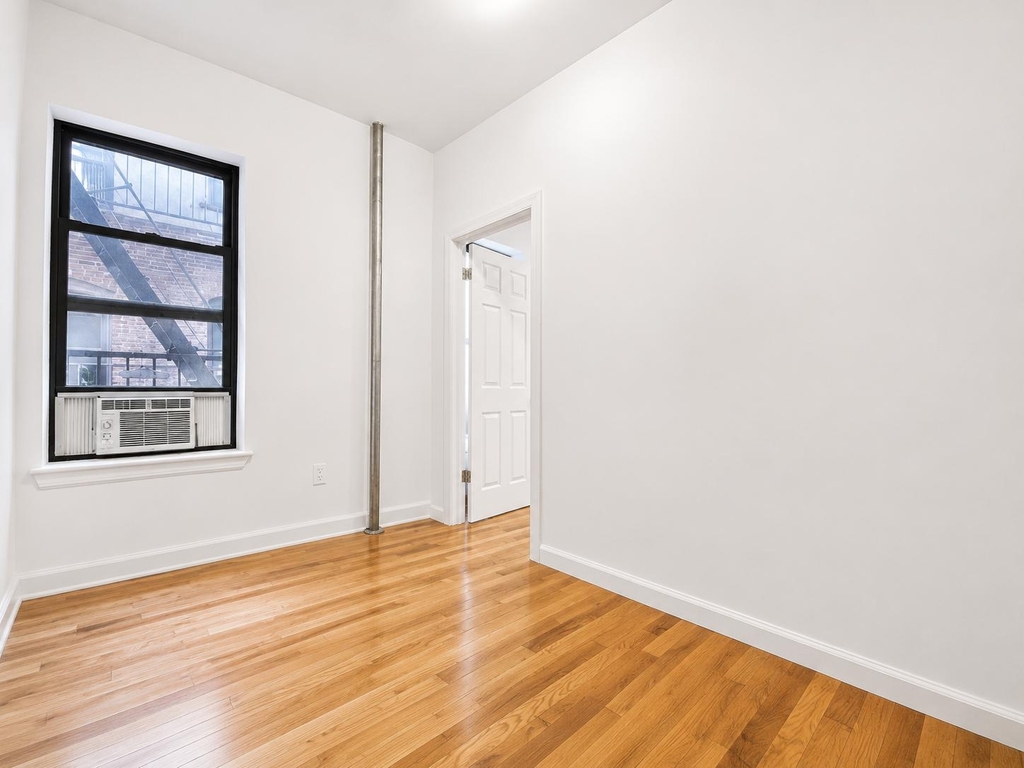 1270 First Avenue - Photo 3
