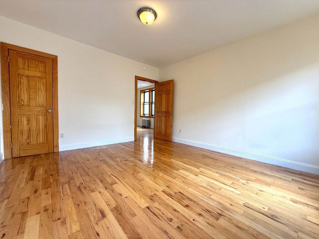 20 Magaw Place - Photo 6