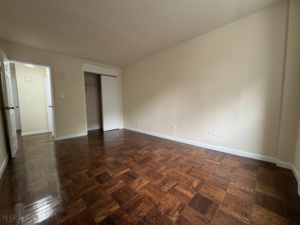 Parsons Blvd - Photo 2
