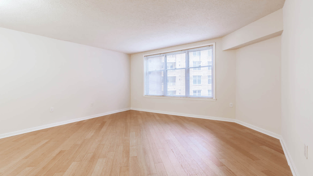 2400 M Street Nw - Photo 8