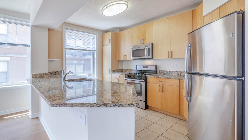 2400 M Street Nw - Photo 3