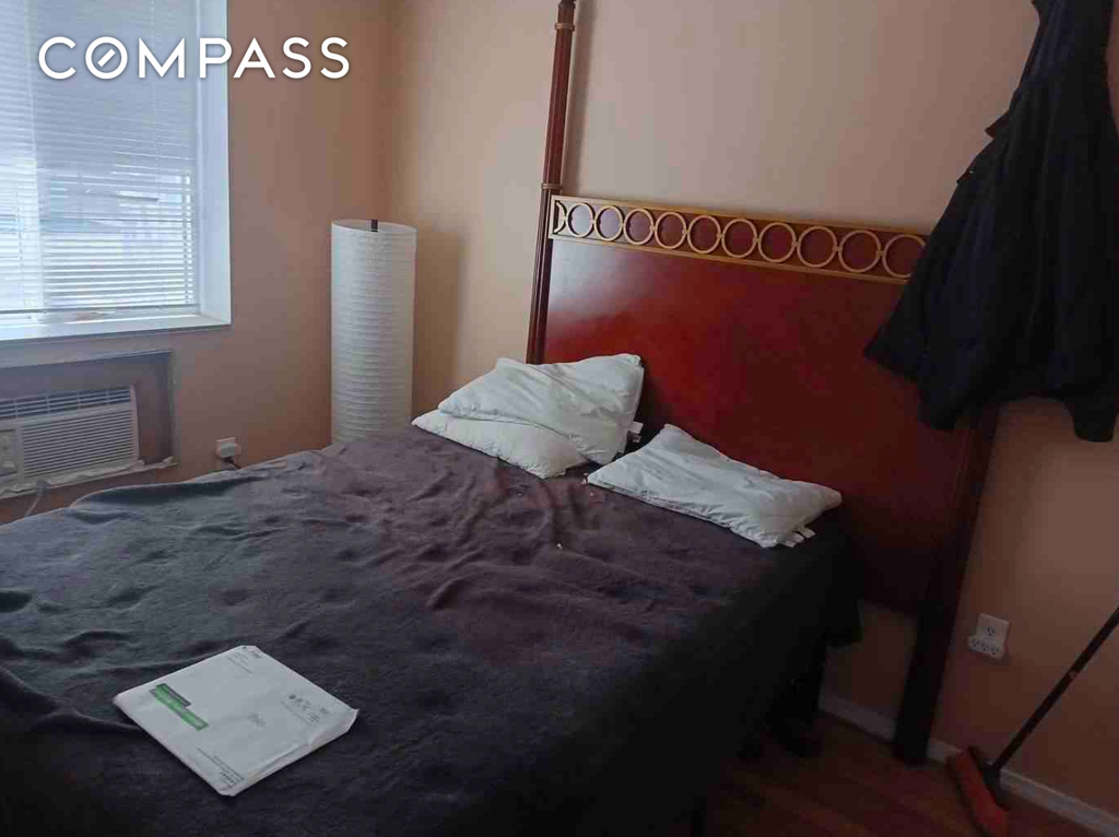 East 182nd Street - Photo 2