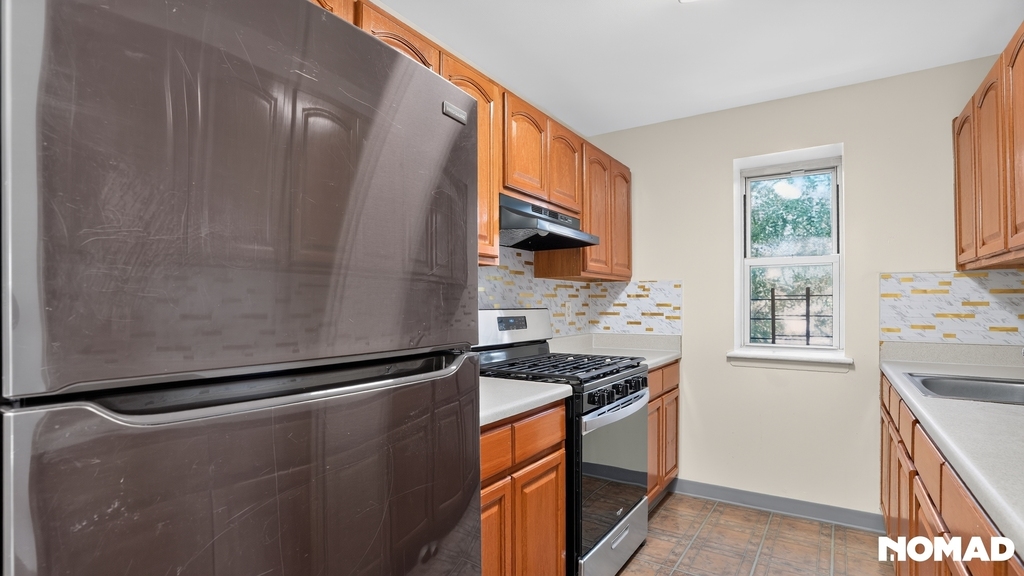Essex Street - Photo 11
