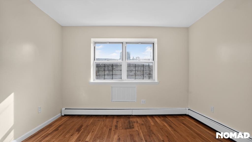 Essex Street - Photo 19