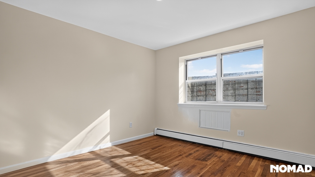 Essex Street - Photo 26