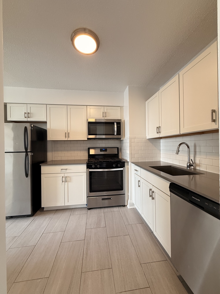 3333 Broadway - Photo 0