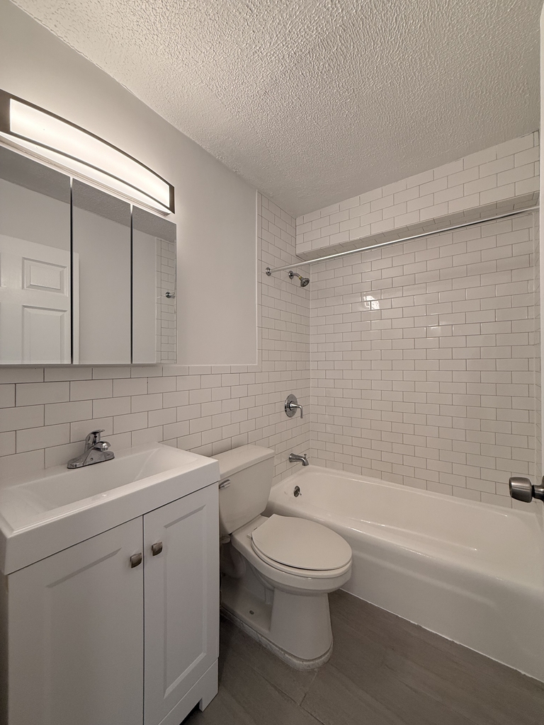 3333 Broadway - Photo 3