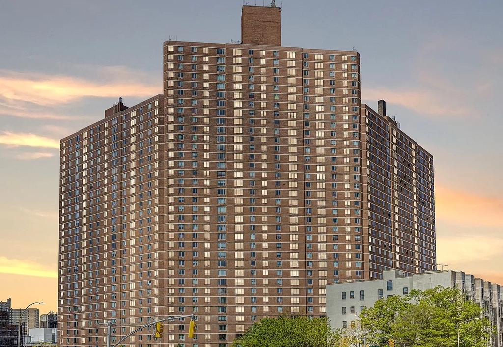 3333 Broadway - Photo 9