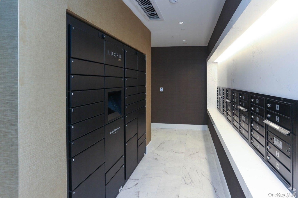 44-36 Douglaston Parkway - Photo 8