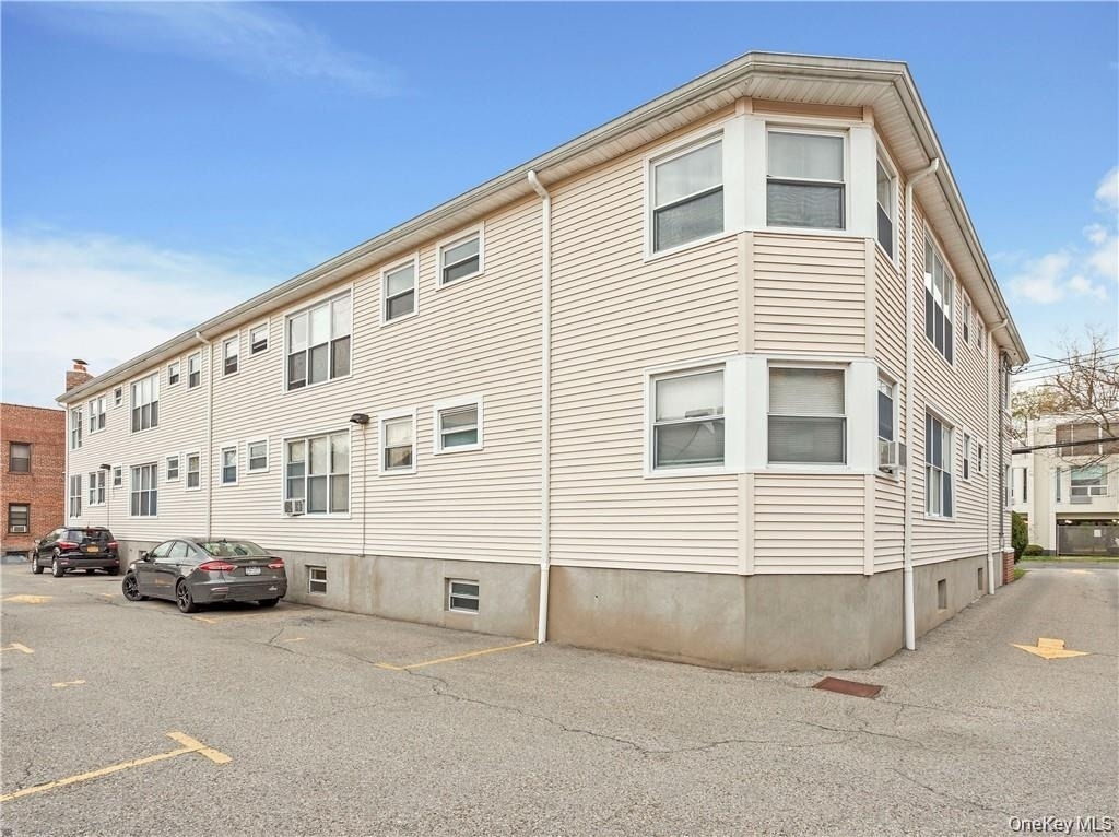 15 Quinby Avenue - Photo 11