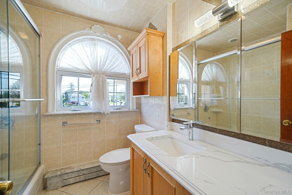 1072 Hicksville Road - Photo 12