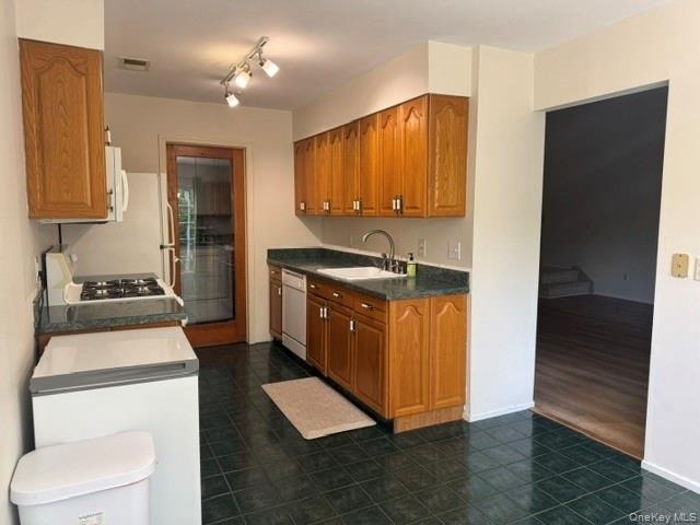 34 Candlestick Court - Photo 9