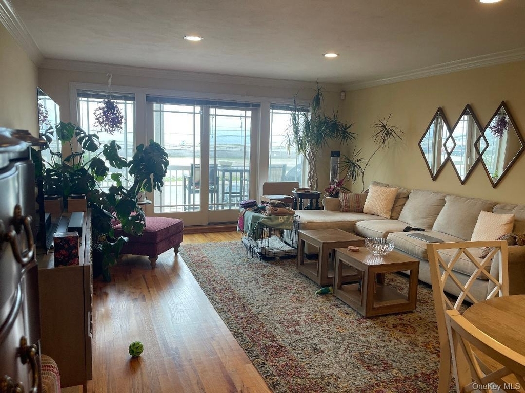 329 W Broadway - Photo 2