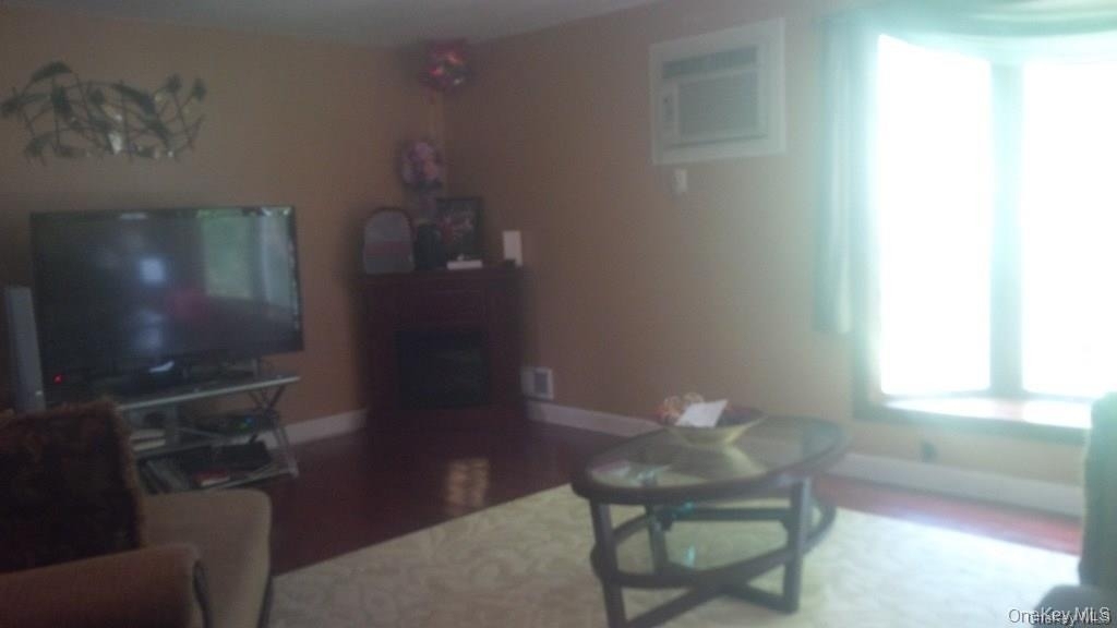 60 Halgren Crescent - Photo 3