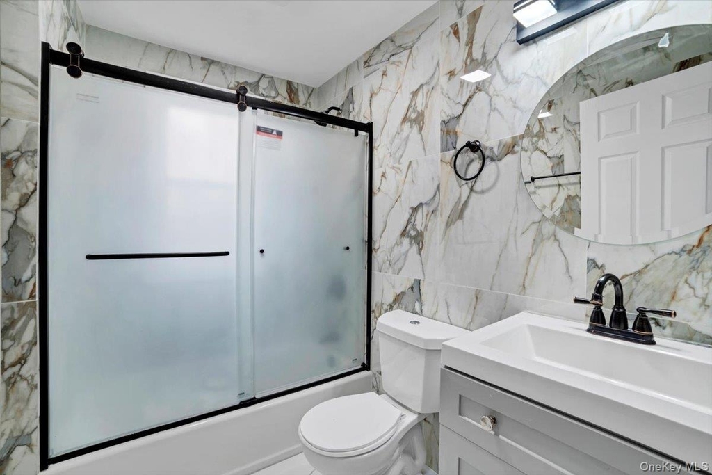 143 Chatterton Parkway - Photo 8