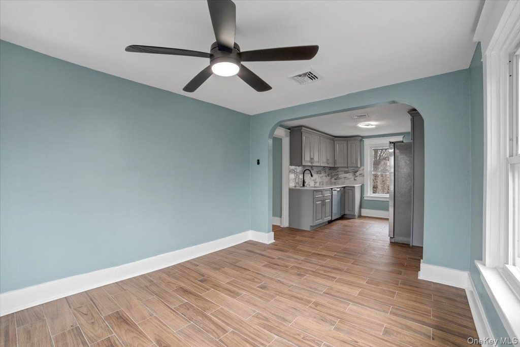 143 Chatterton Parkway - Photo 4
