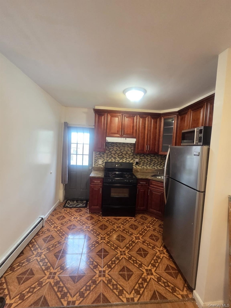 3223 96th Street - Photo 3