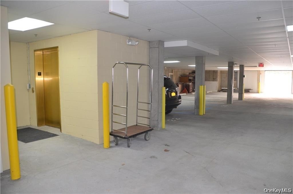 105 Canter Court - Photo 23