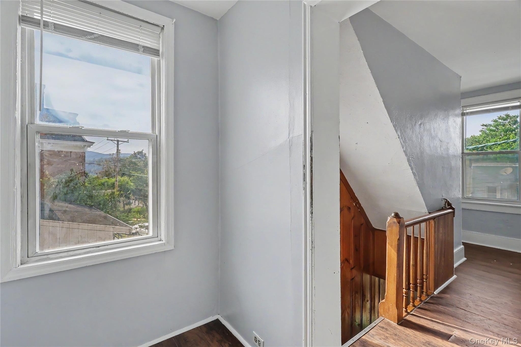 39 Spruce St - Photo 12