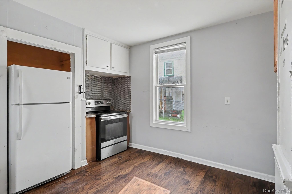 39 Spruce St - Photo 32
