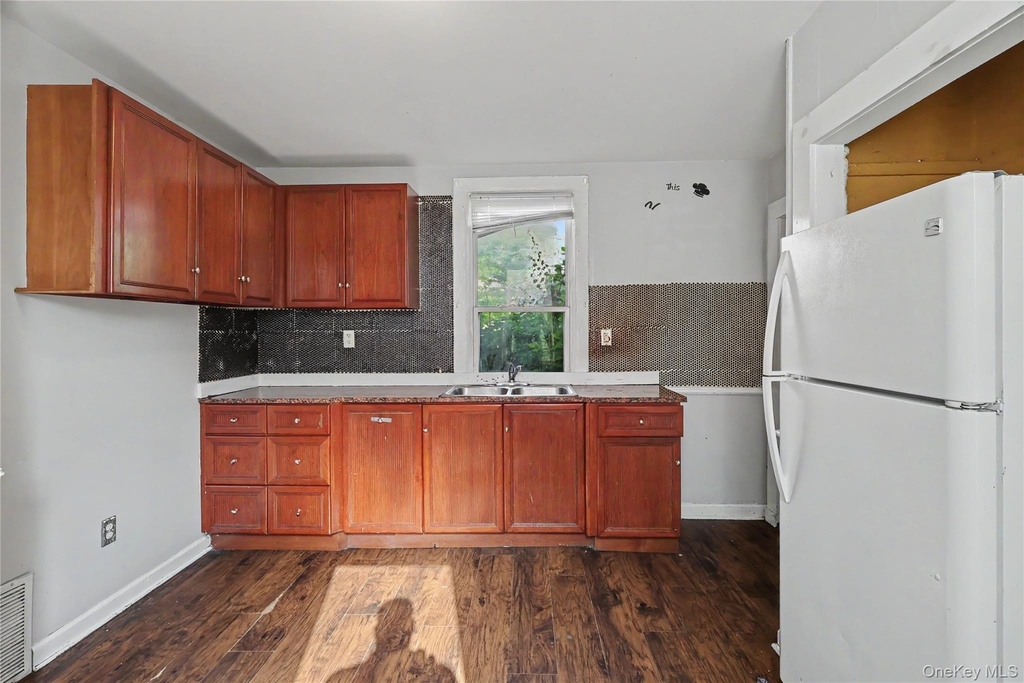 39 Spruce St - Photo 33