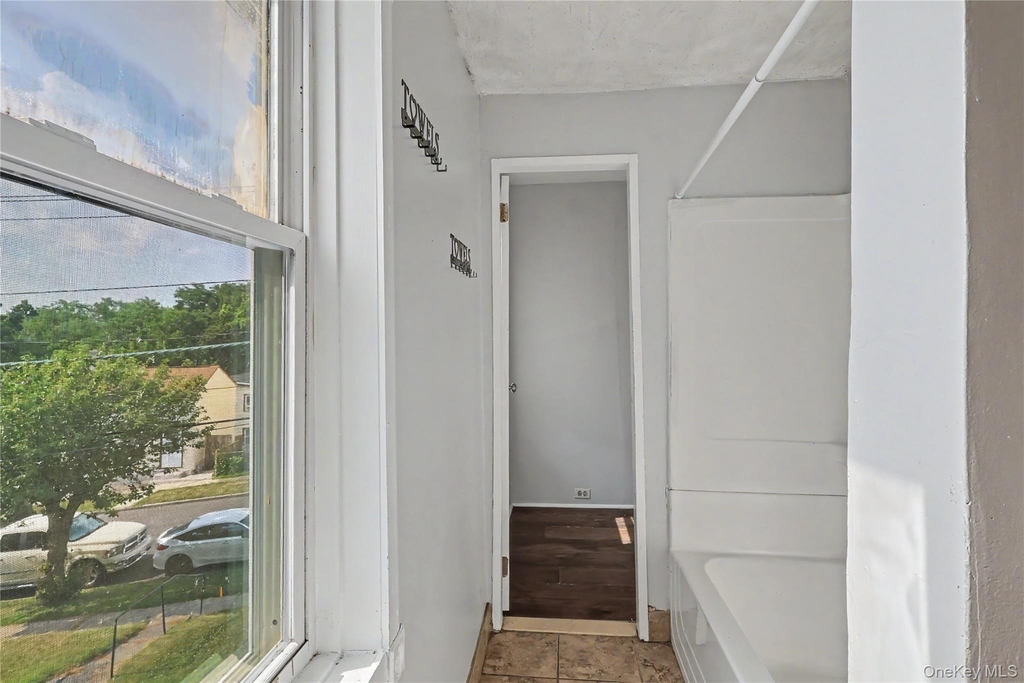 39 Spruce St - Photo 11