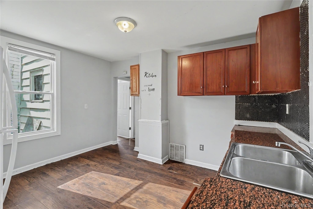 39 Spruce St - Photo 31