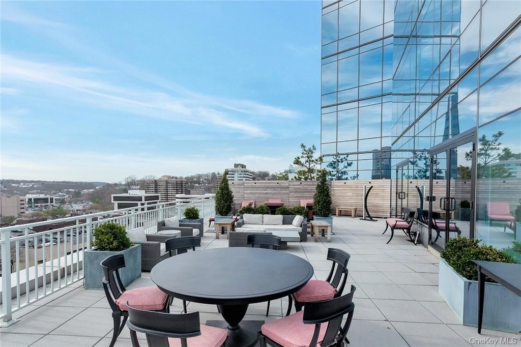 5 Renaissance Square - Photo 21