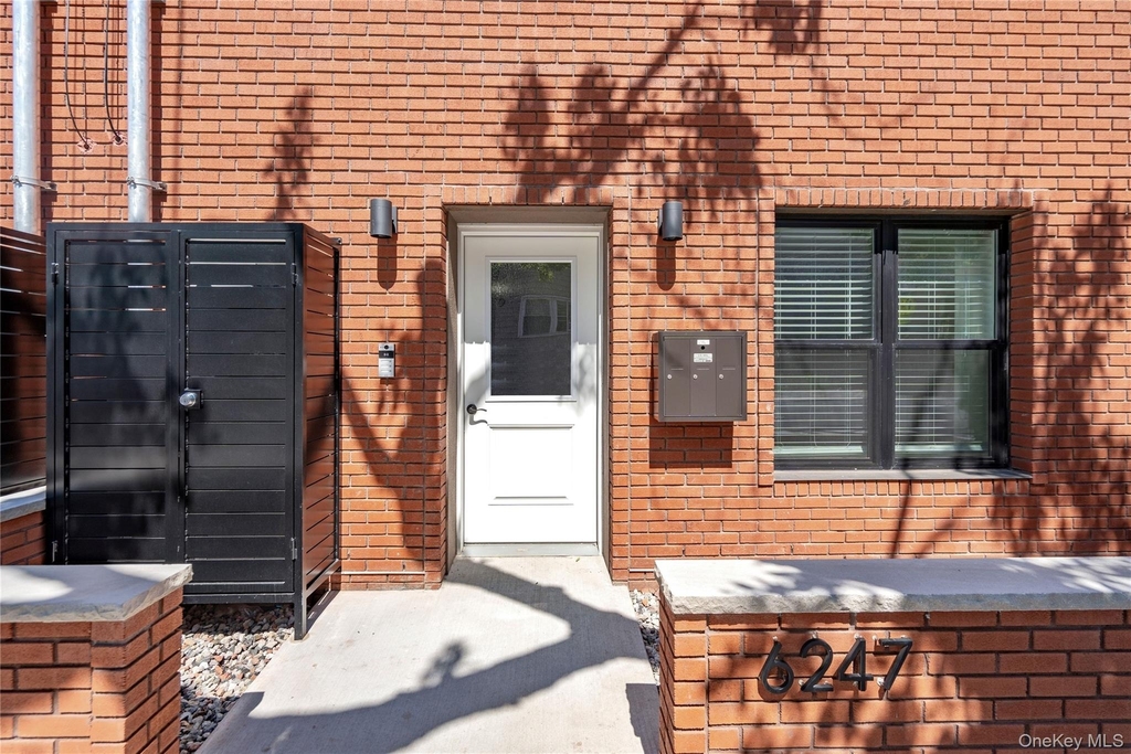 6249 60th Street - Photo 16