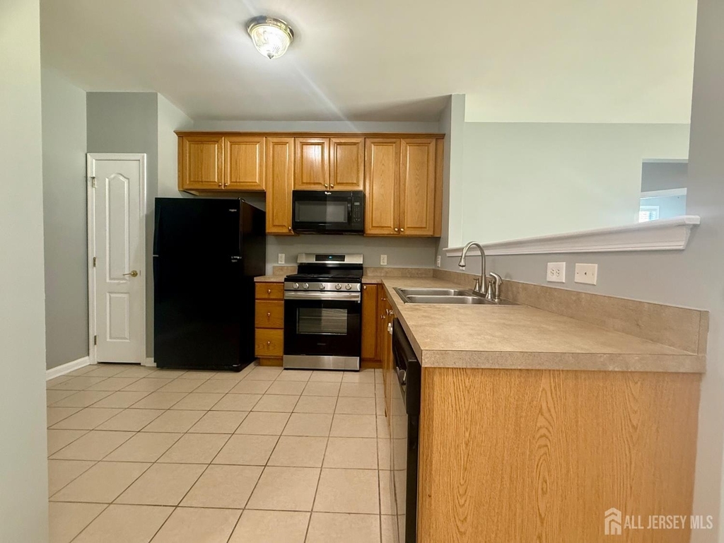 3213 Edward Stec Boulevard - Photo 3
