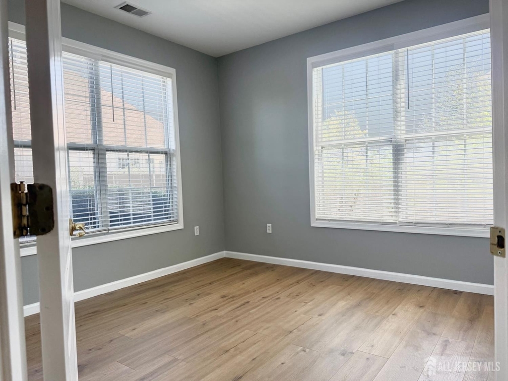 3213 Edward Stec Boulevard - Photo 10