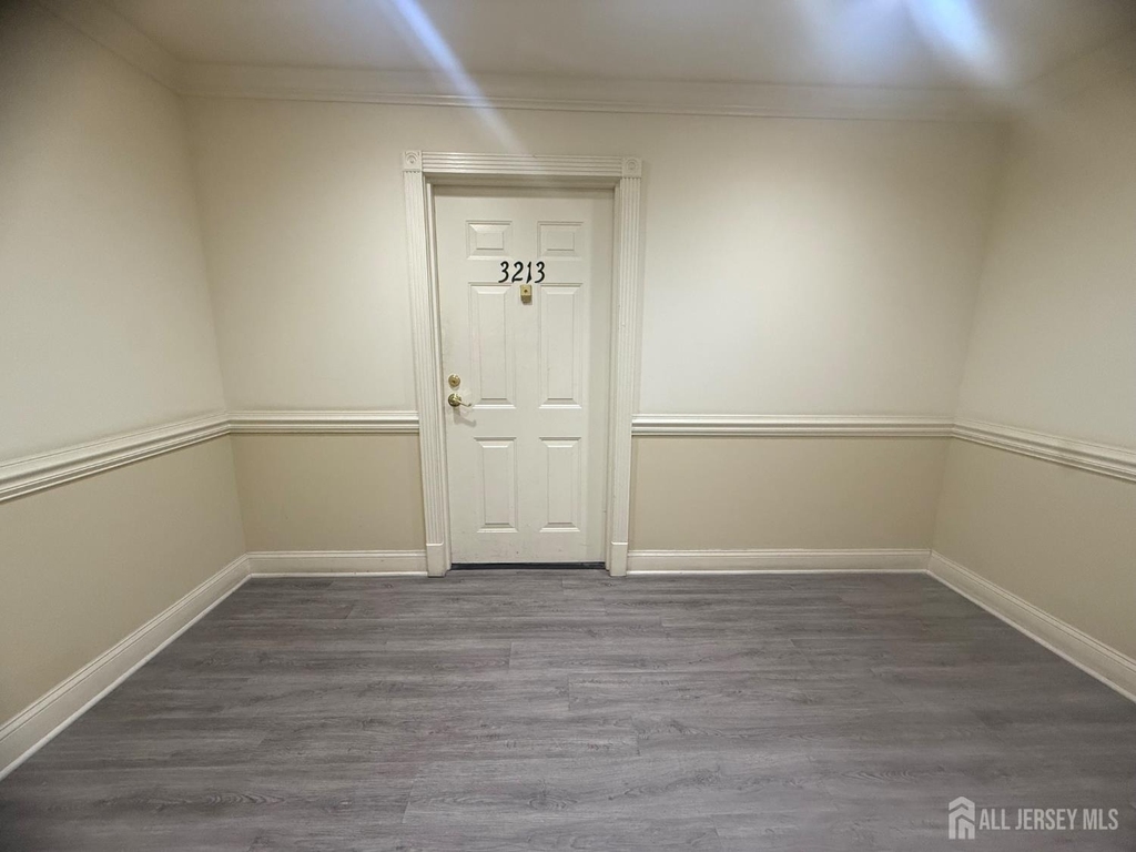 3213 Edward Stec Boulevard - Photo 2
