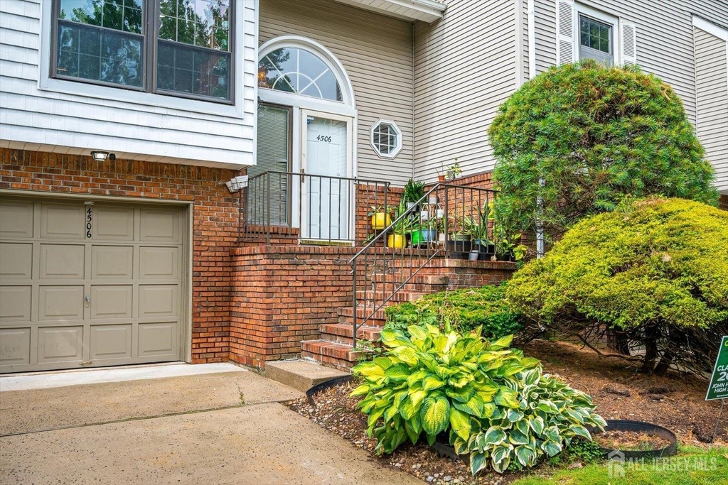 4506 Stonehedge Road - Photo 3