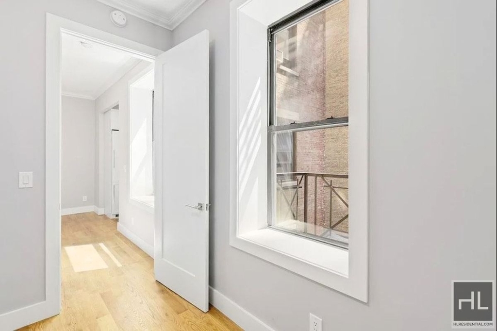 252 West 76th Street - Photo 5