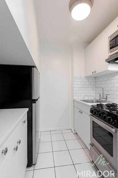 43 W 16th Street - Photo 2