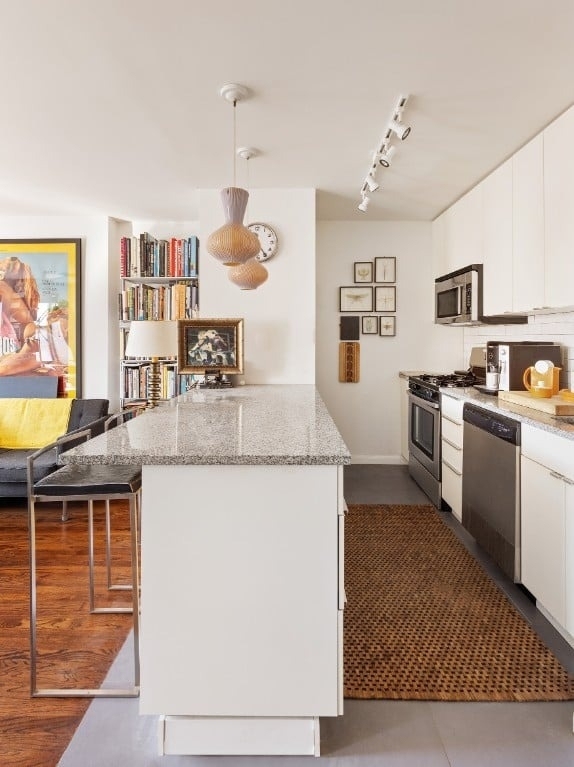 68 Dikeman Street - Photo 2