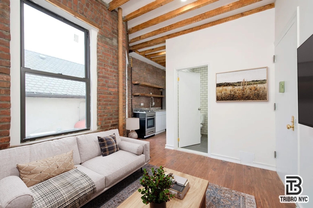 47 Market Street - Photo 3